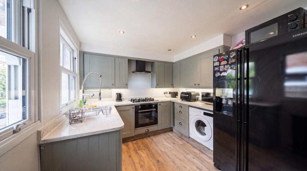 Charnwood Grove, West Bridgford, Nottingham, Nottinghamshire, NG2 - View 5