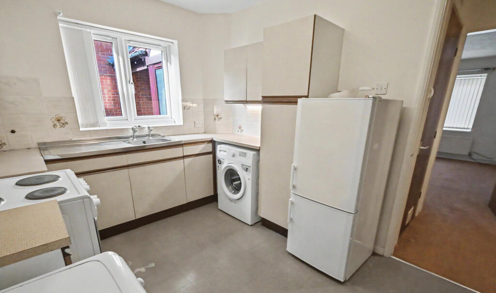 Apartment in Wolverhampton - More