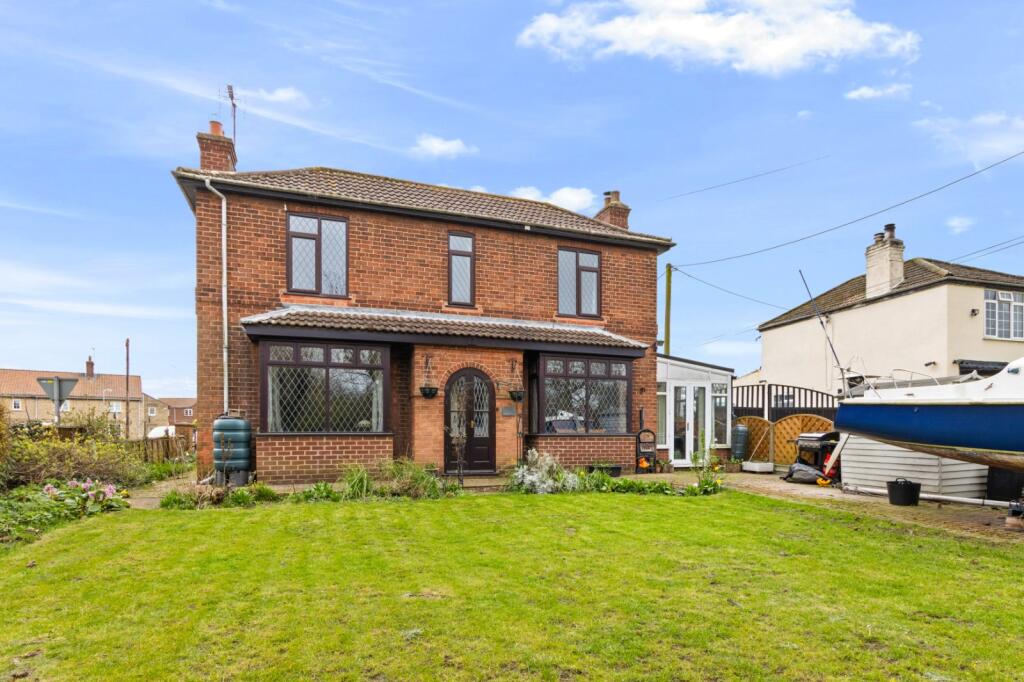 Main image of property: Templefield Road, Willoughton, Gainsborough, DN21