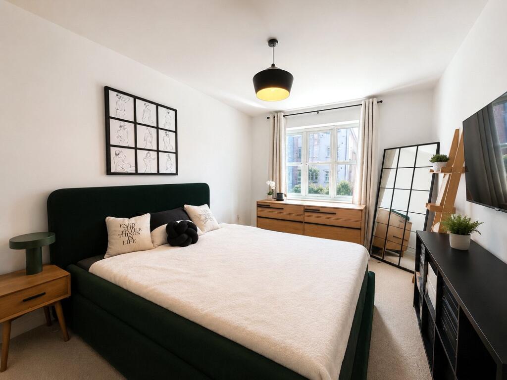 Blacksmith Close, Aldershot, Hampshire, GU12 - View 4