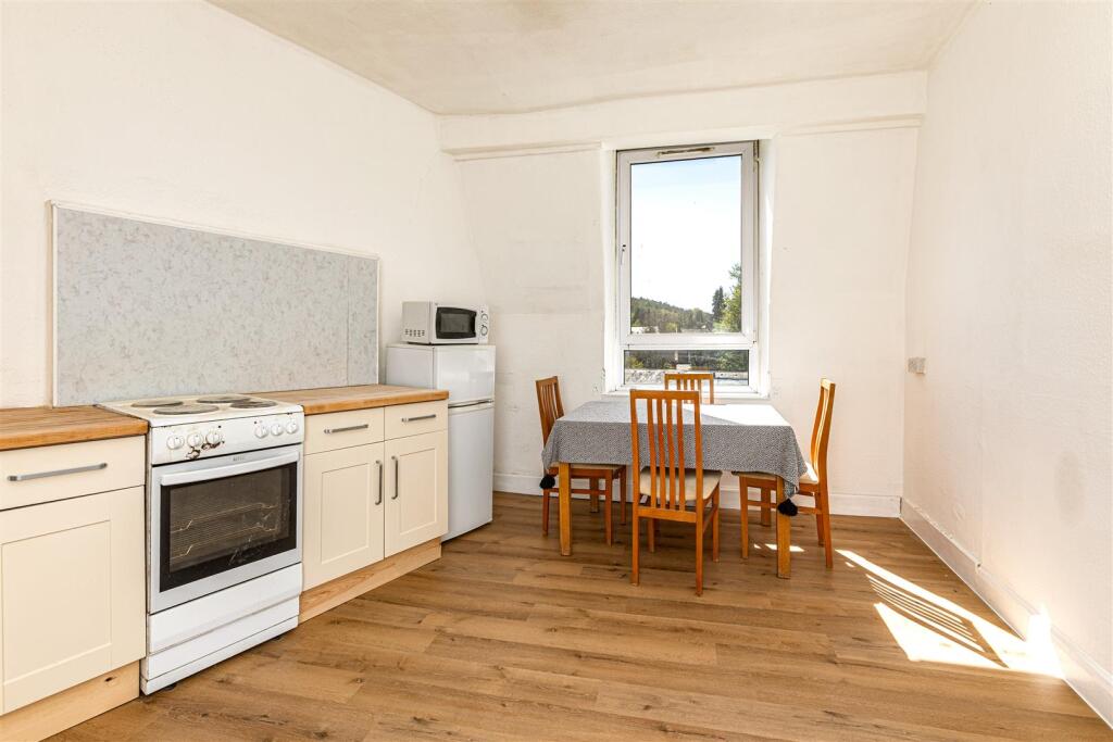 Apartment in Galashiels - View 4