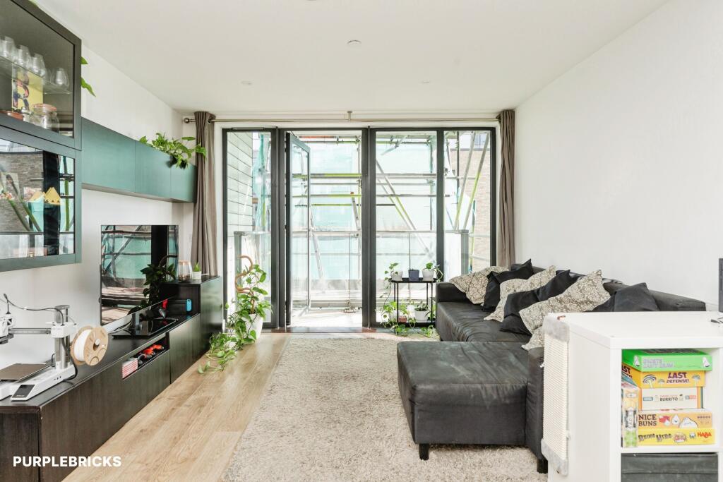 Apartment in London - More