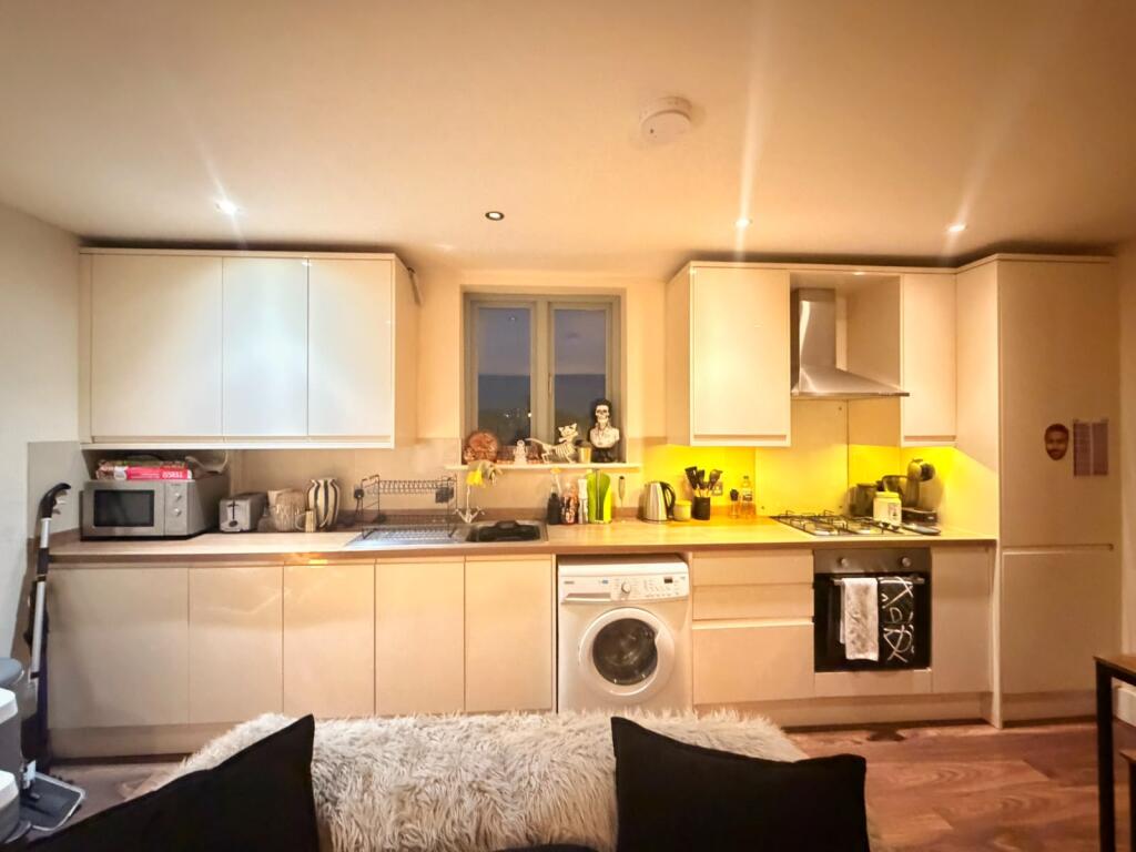 Apartment in London, South Wimbledon, Merton - View 5