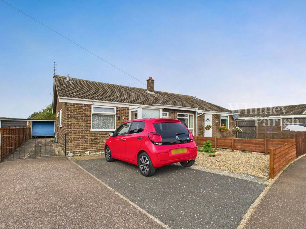 3-bed bungalow on St. Michaels Road, Long Stratton, Norwich, NR15 2PJ, £210,000