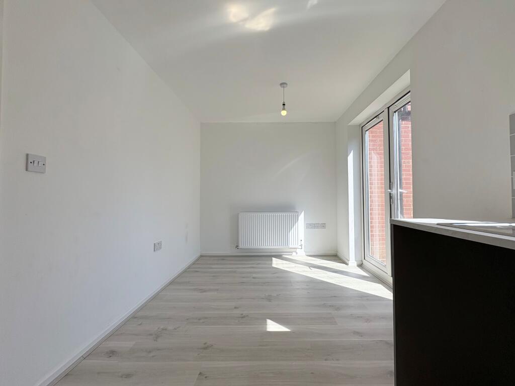 House in Tonbridge - View 3