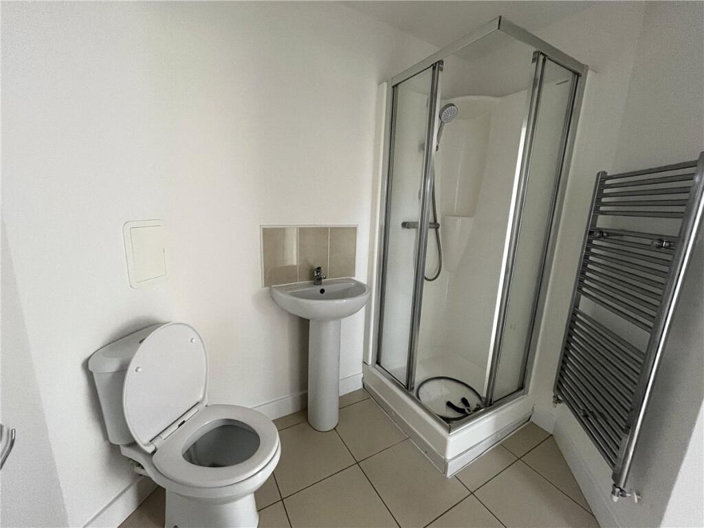 House in Doncaster, South Yorkshire - View 4
