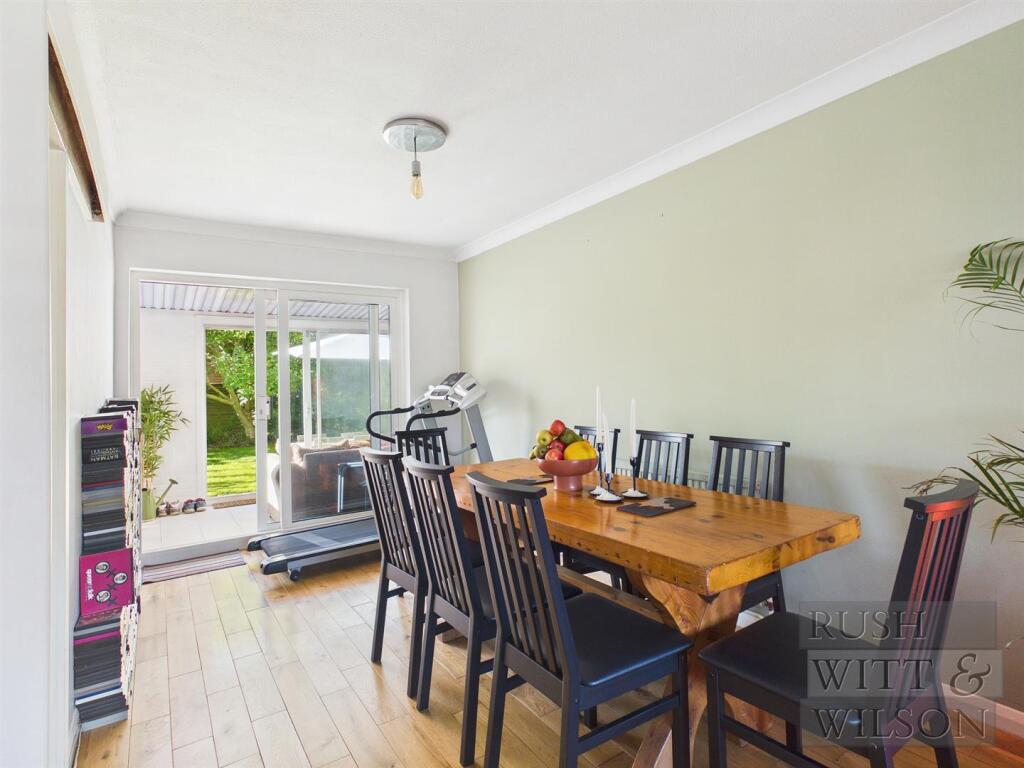House in Tonbridge - More