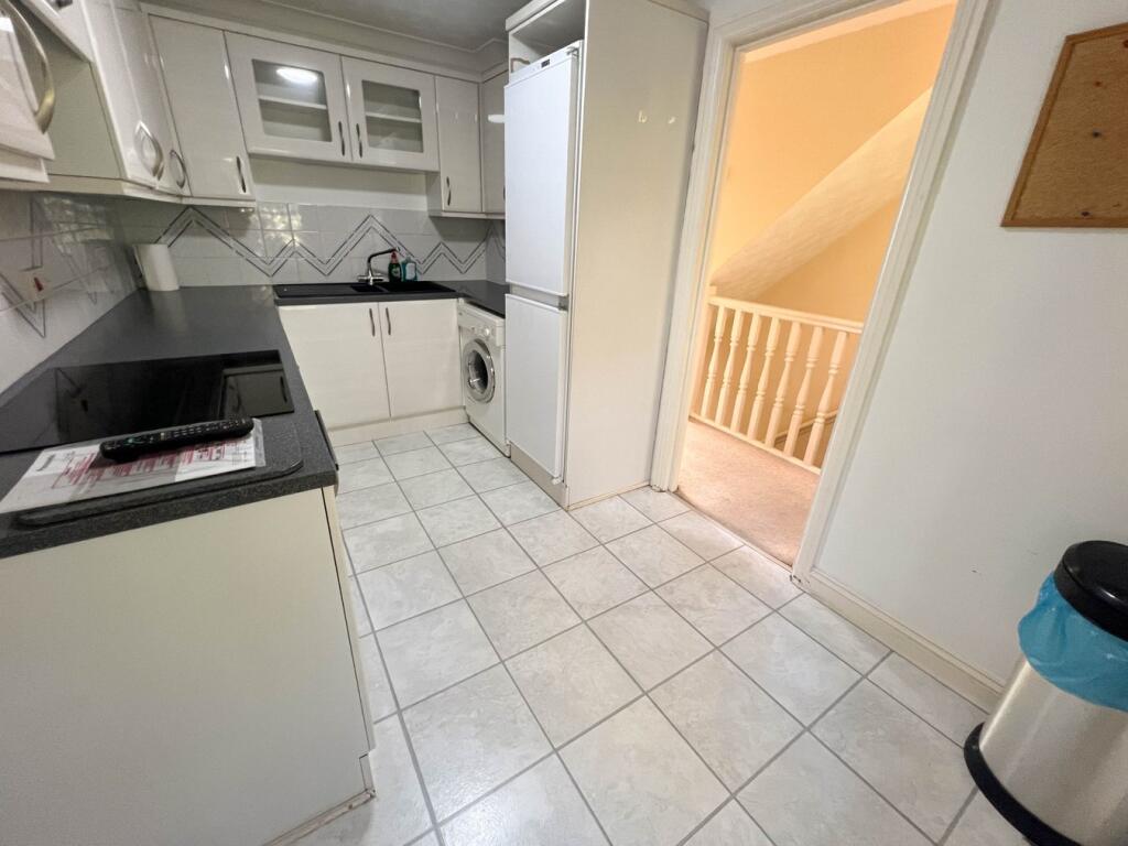 Millstream Close, Wimborne, BH21 photo 4