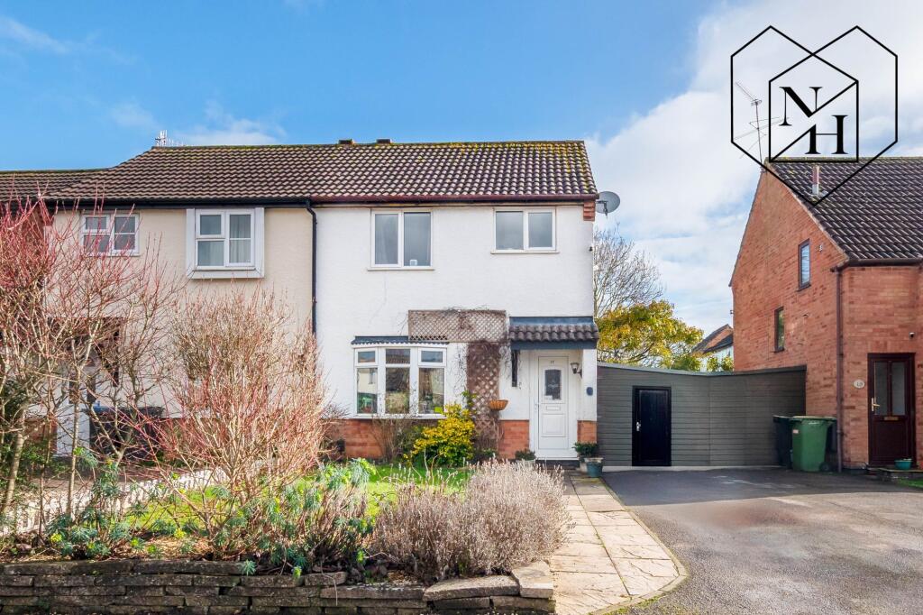 Main image of property: Meadow Sweet Road, Stratford-Upon-Avon, CV37