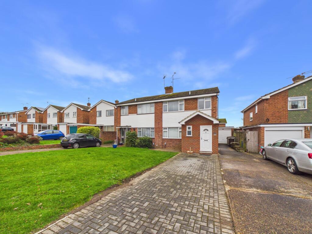 3-bed semi-detached on Fowler Close, Earley, RG6, £525,000