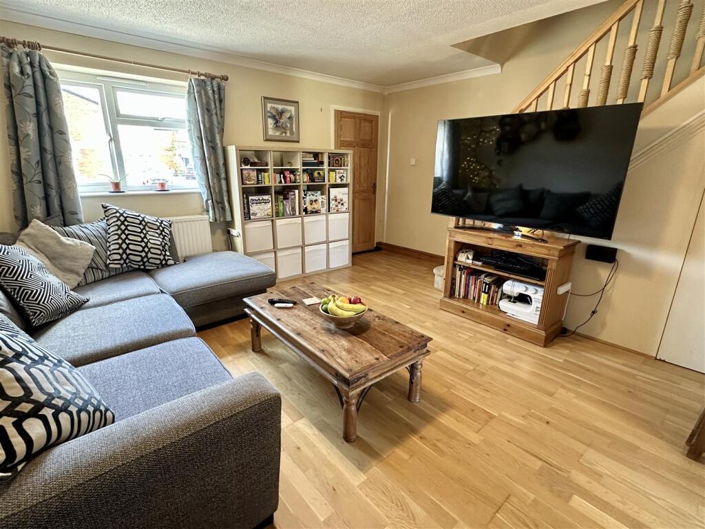 Meadow Road, Alcester photo 4