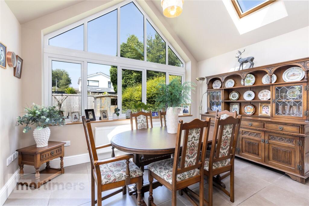 Fairfield Drive, Clitheroe, Lancashire, BB7 photo 4