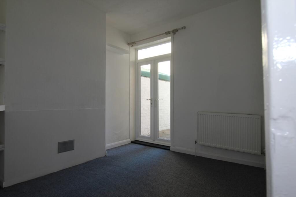 Apartment in Gillingham, Sally Port Gardens - View 4