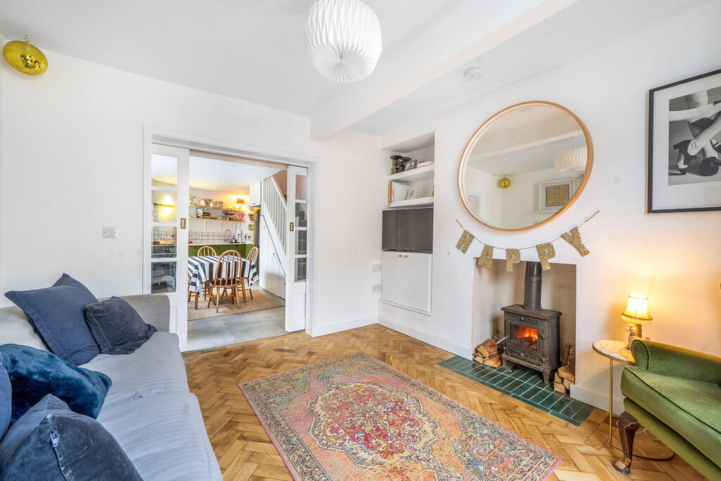 4-bed other on London Road, Stroud, £375,000