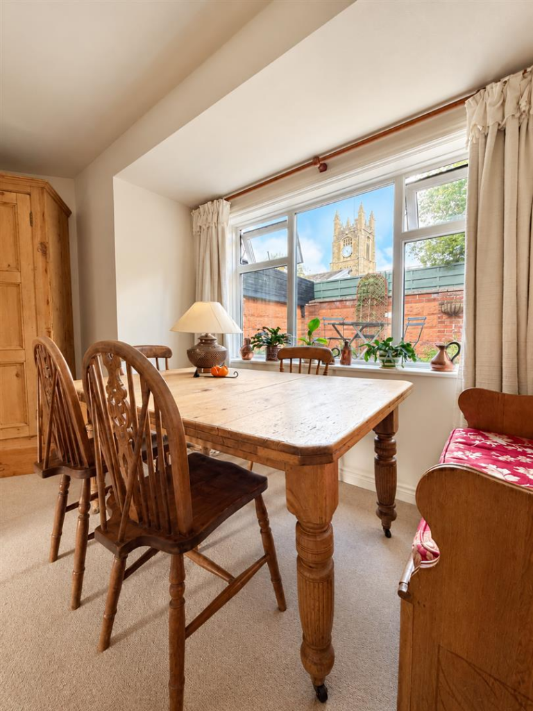 House in Breckland, New Buckenham - More