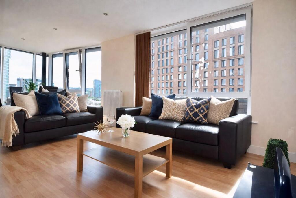 Apartment in Sheffield - View 3