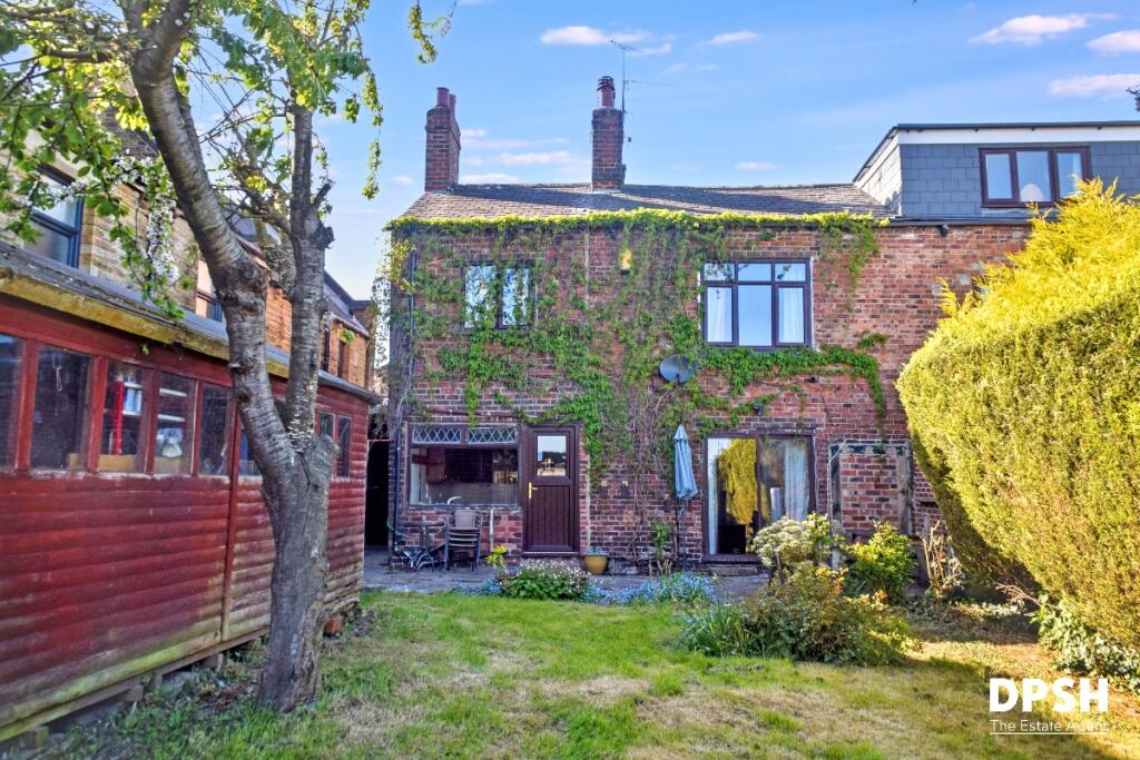 Main image of property: Back Green, Churwell, Morley, Leeds