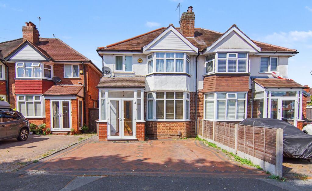 Main image of property: Lighthorne Road, Solihull, B91