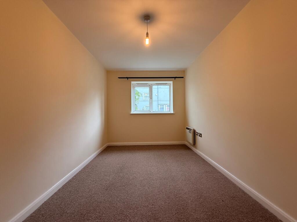 Apartment in Leicester - More
