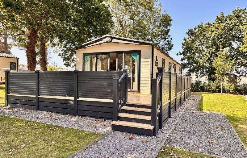 Main image of property: Hoburne, Blue Anchor