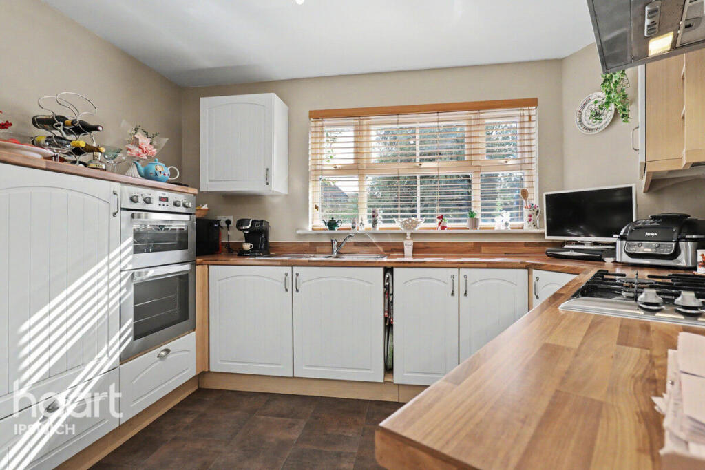 House in Ipswich - View 5