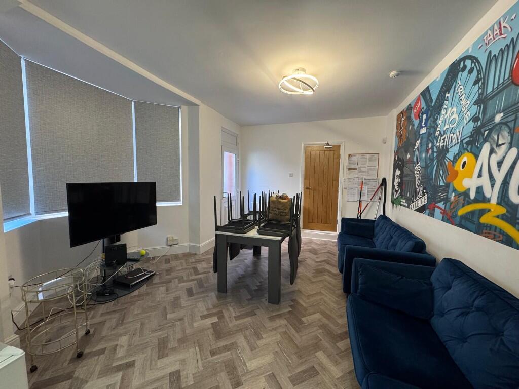 House in Nottingham, Old Lenton, Lenton - View 4