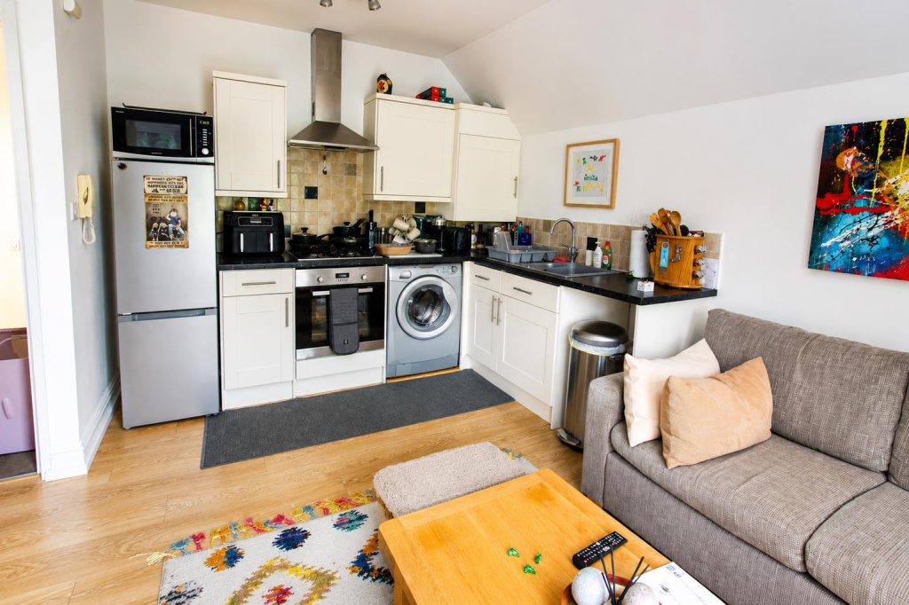 Apartment in Manchester - View 4