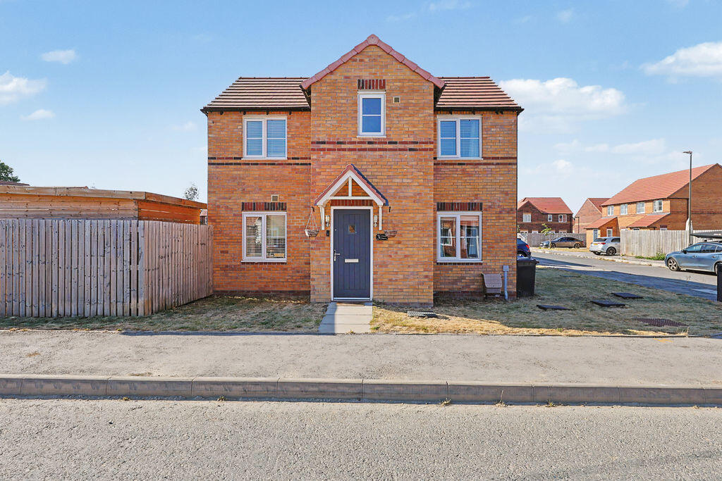3-bed semi-detached on  Swan Street, Poolsbrook, Chesterfield, £220,000