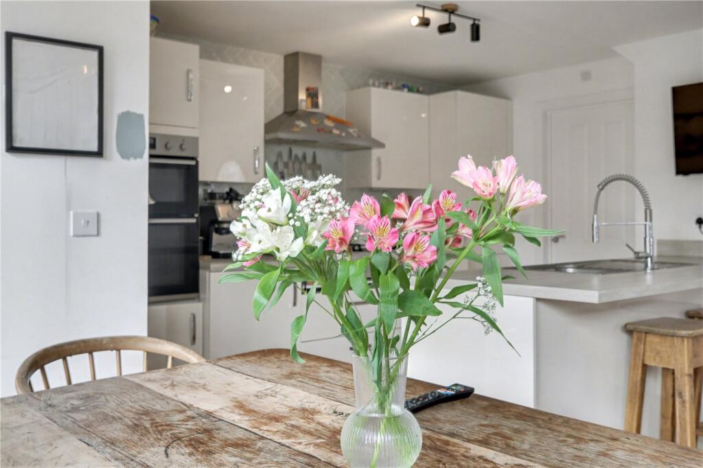 Briggs Drive, Poringland, Norwich, Norfolk, NR14 photo 3