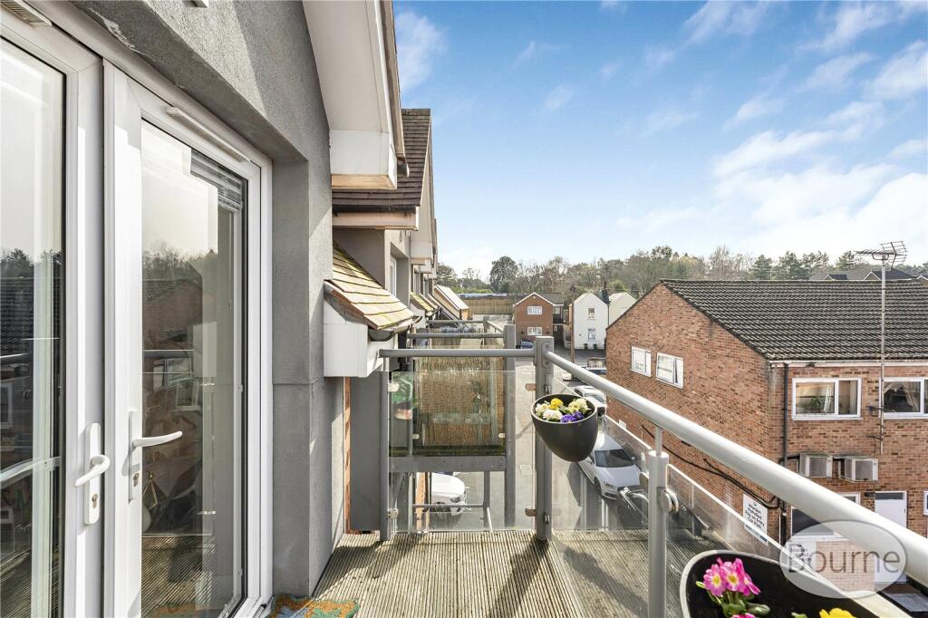 Connaught Road, Brookwood, Woking, Surrey, GU24 photo 4