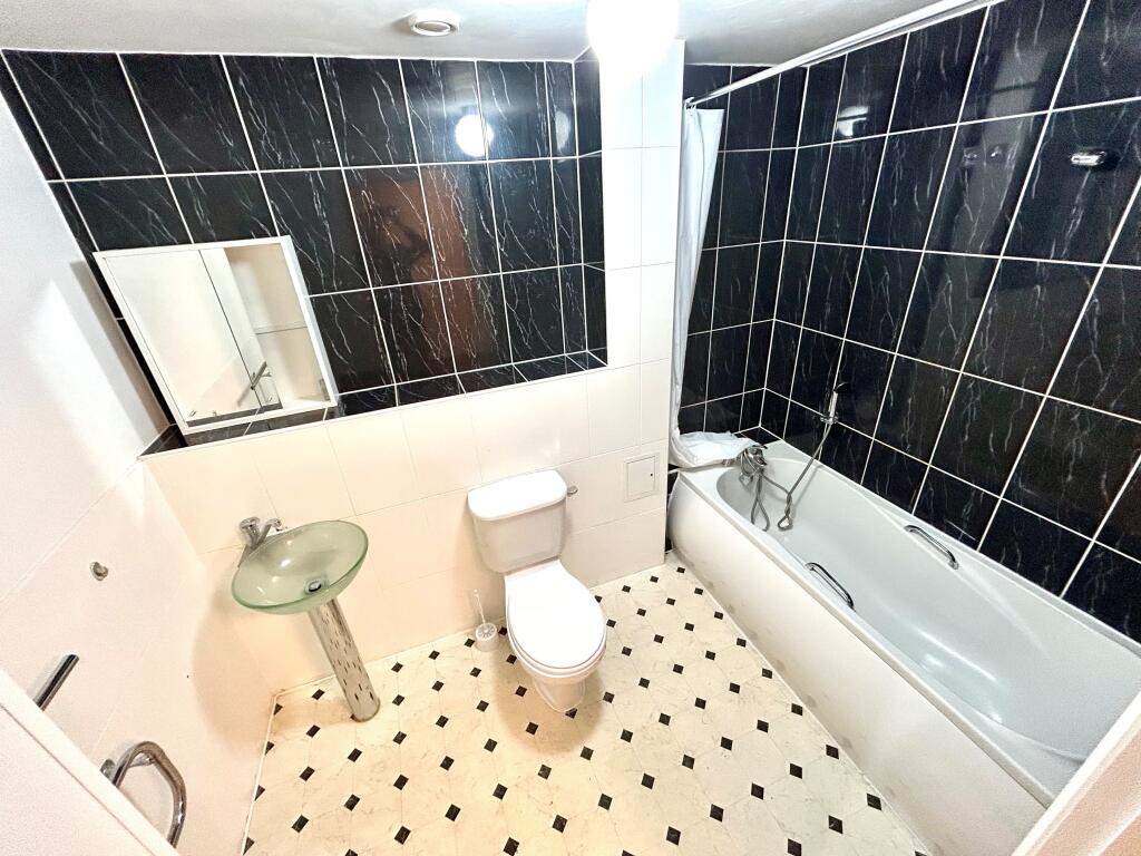 Additional image 10 of Qube Apartments