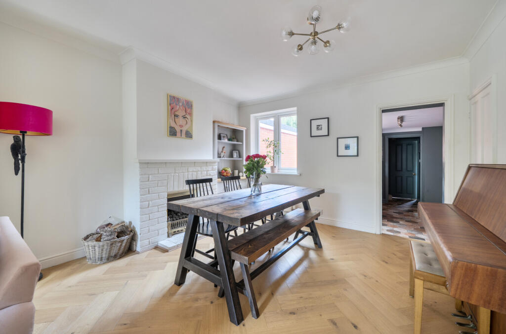 House in Southampton - View 4