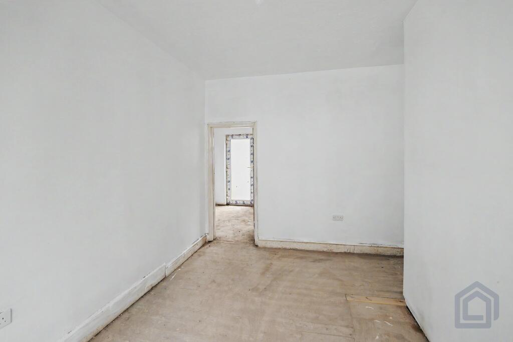 30 Princes Street, Shildon, DL4 1AX photo 4
