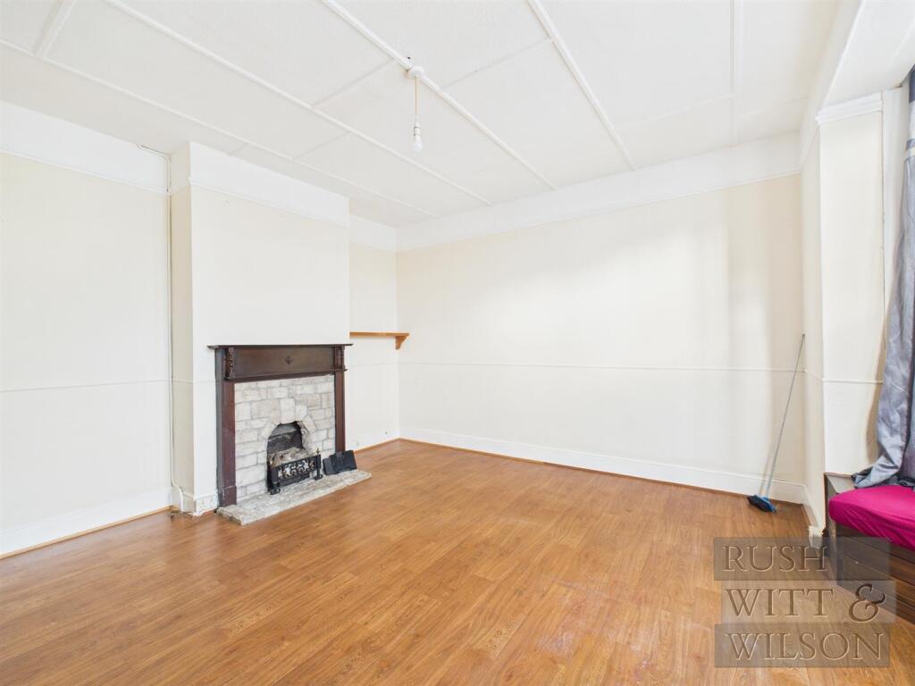 Bulverhythe Road, St. Leonards-On-Sea photo 3
