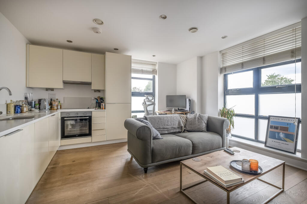 Main image of property: 278 Magdalen Road, London, SW18