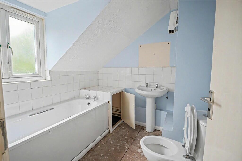 House in Compton, West Berkshire - View 5