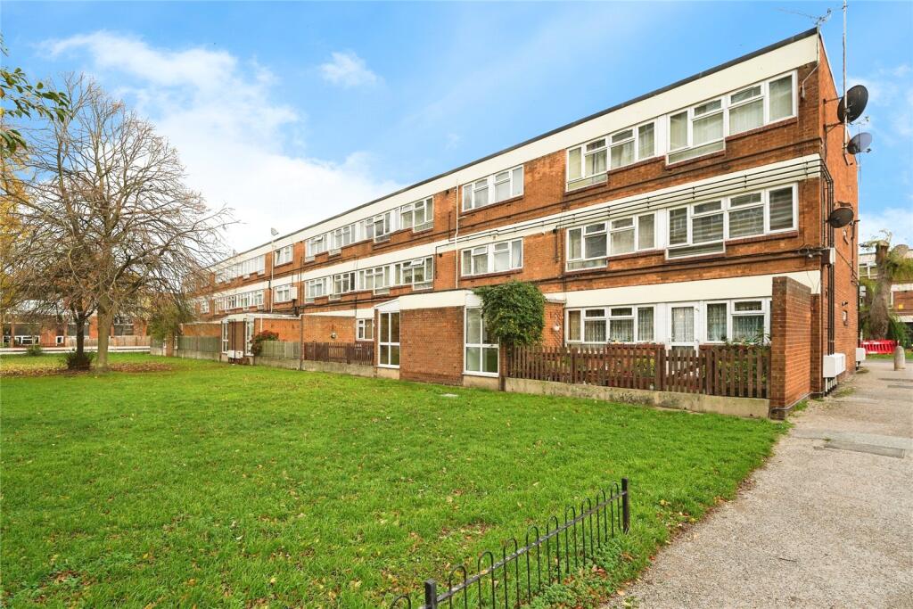 Main image of property: Columbia Close, Gloucester, Gloucestershire, GL1