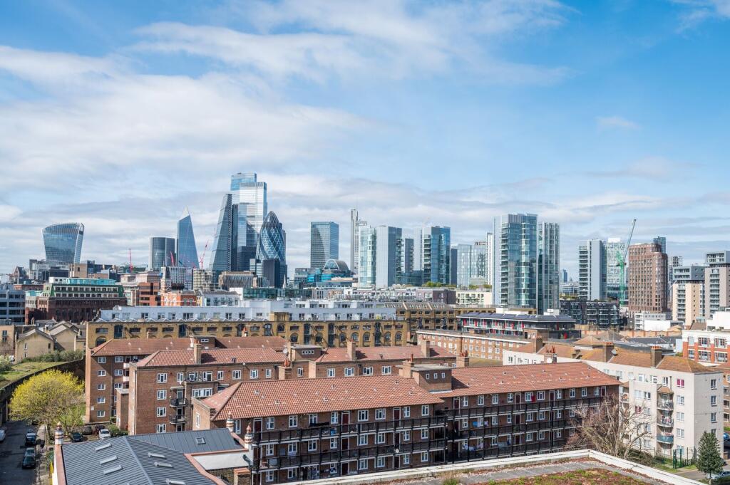 Apartment in London - View 5