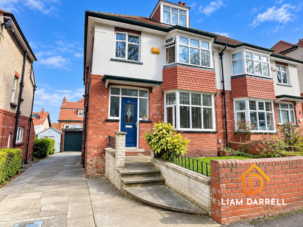 5-bed semi-detached on Chatsworth Gardens, Scarborough, North Yorkshire, £275,000
