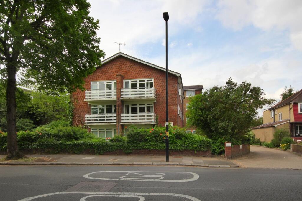 Main image of property: Glenmore Lawns, W13