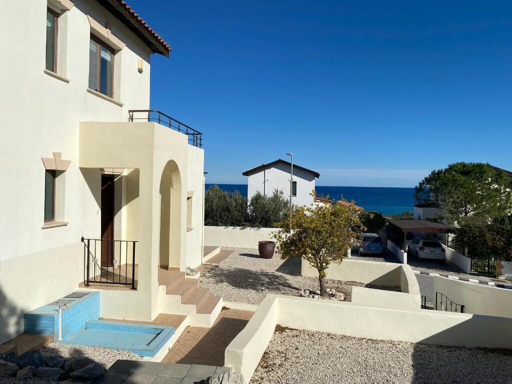 Main image of property: Bahçeli, Girne