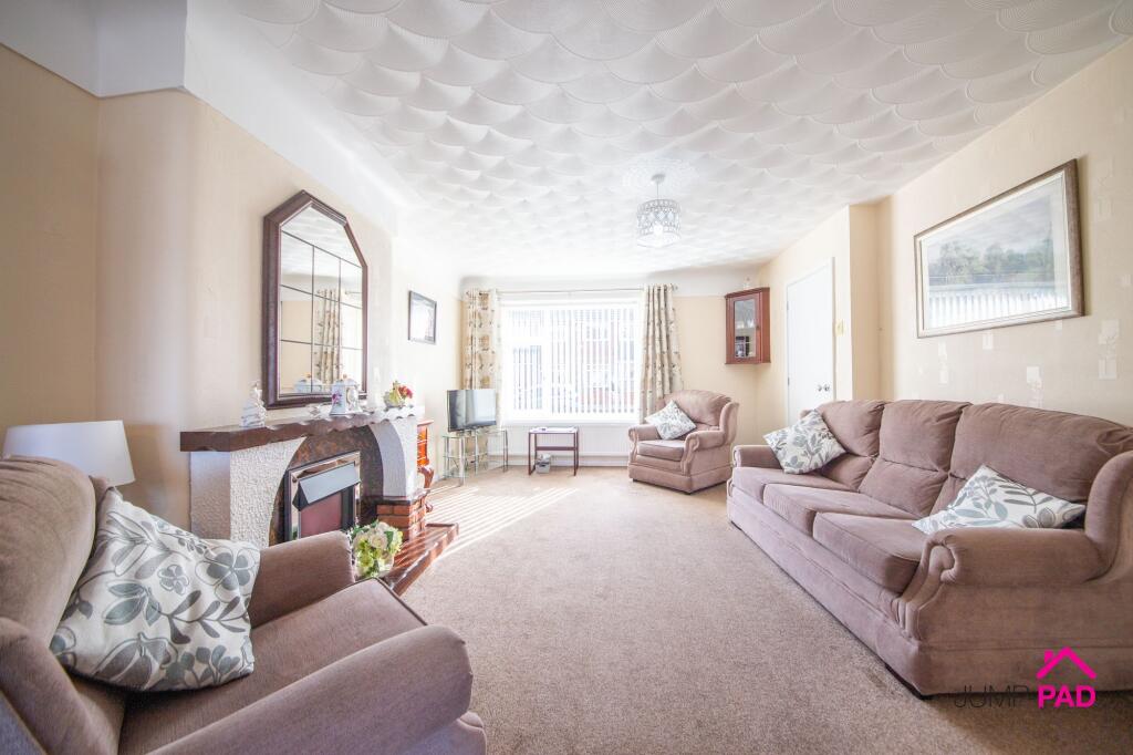 Karen Close, Burtonwood, WA5 photo 3