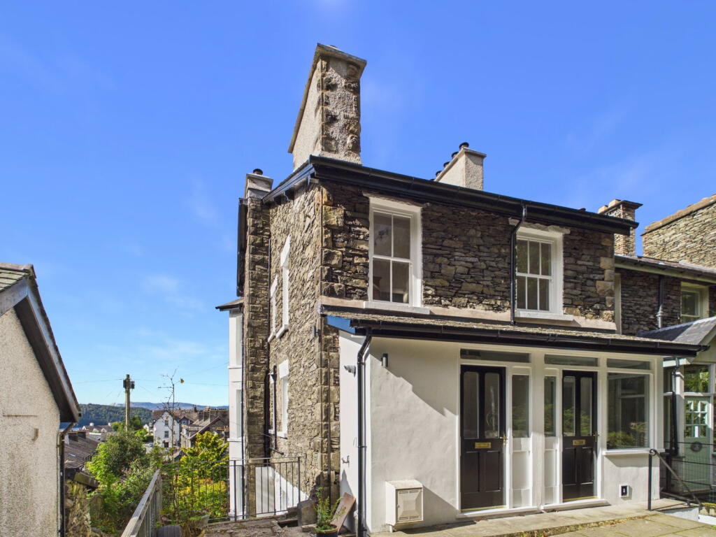 Main image of property: 145c Craig Walk, Bowness-on-Windermere, Windermere, LA23 3AX