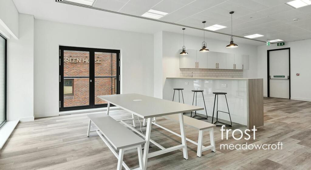 Kings House Hammersmith Rd W6 office to let 17.jpg