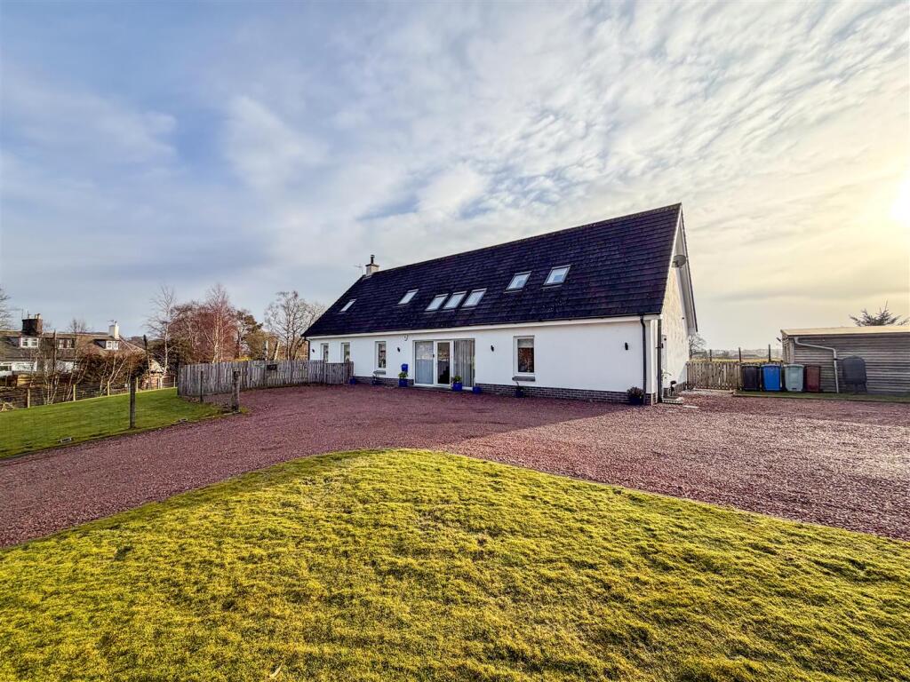Main image of property: Silverlea Drive, Ravenstruther