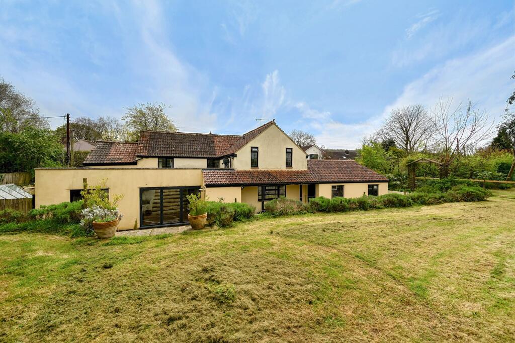 3-bed detached on Front Street, Churchill, BS25, £799,950