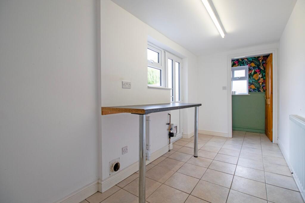 House in Doncaster - View 4