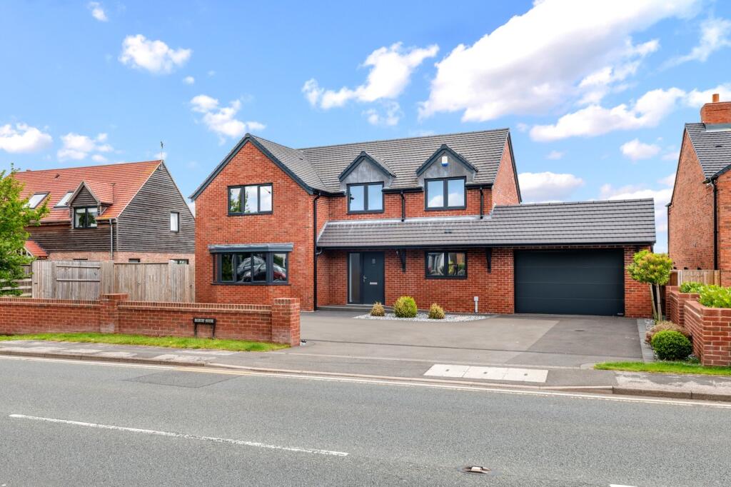 Main image of property: Stratford Road, Wootton Wawen, Warwickshire, B95