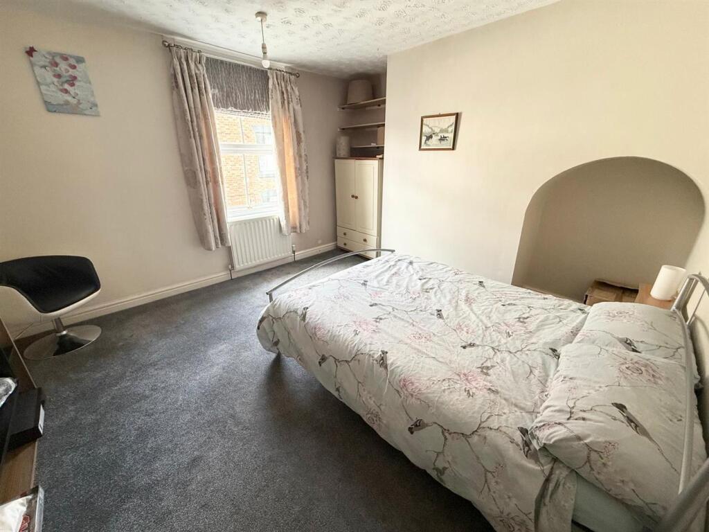 House in Macclesfield, Moss Rose - View 5