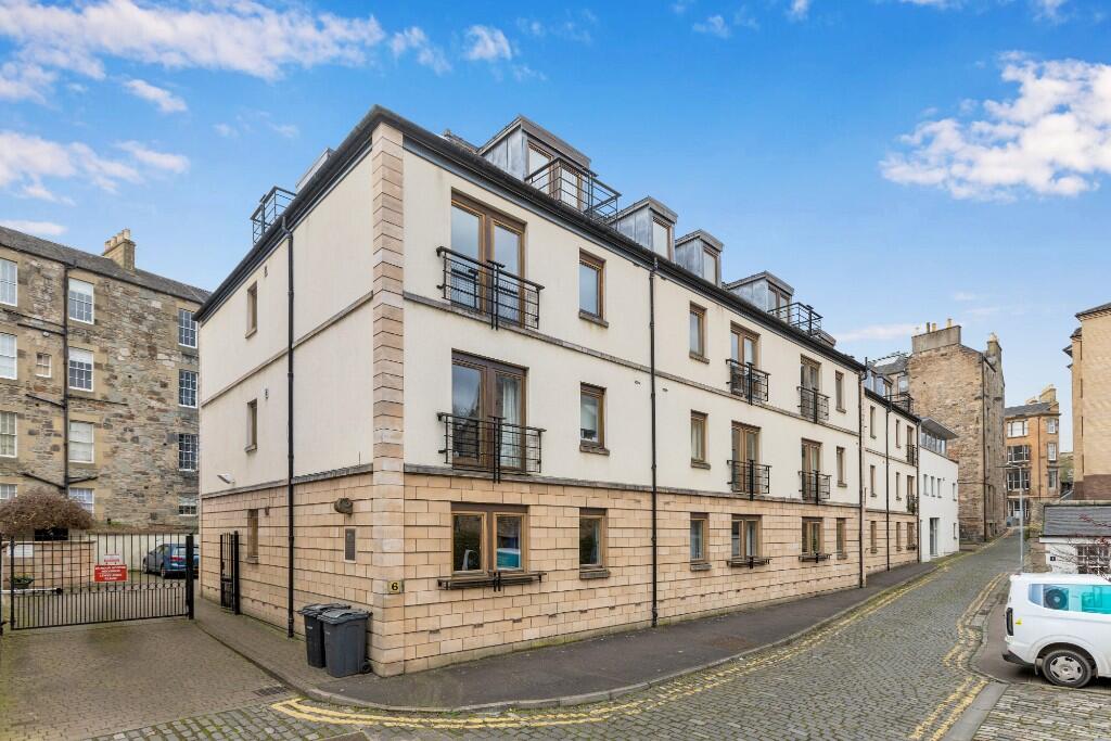 Main image of property: 6C/1 West Silvermills Lane, Edinburgh, EH3